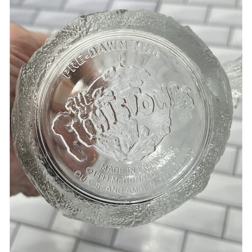1993 Original McDonalds Flintstones Mug in perfect condition, clear glass - Picture 9 of 12